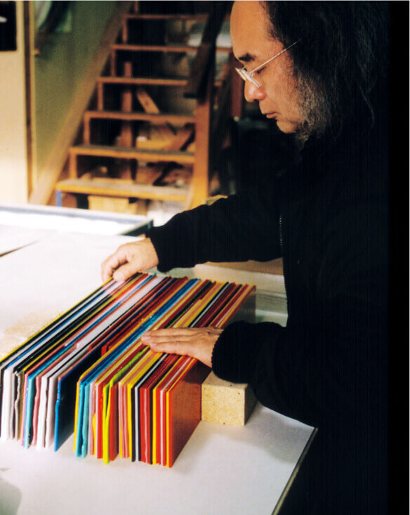 Creating glass works at Bullseye Glass Co. in Portland, OR, 2001.